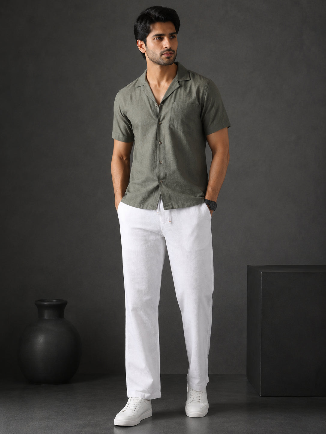 Linen Relaxed-Fit Regular Trousers for Men
