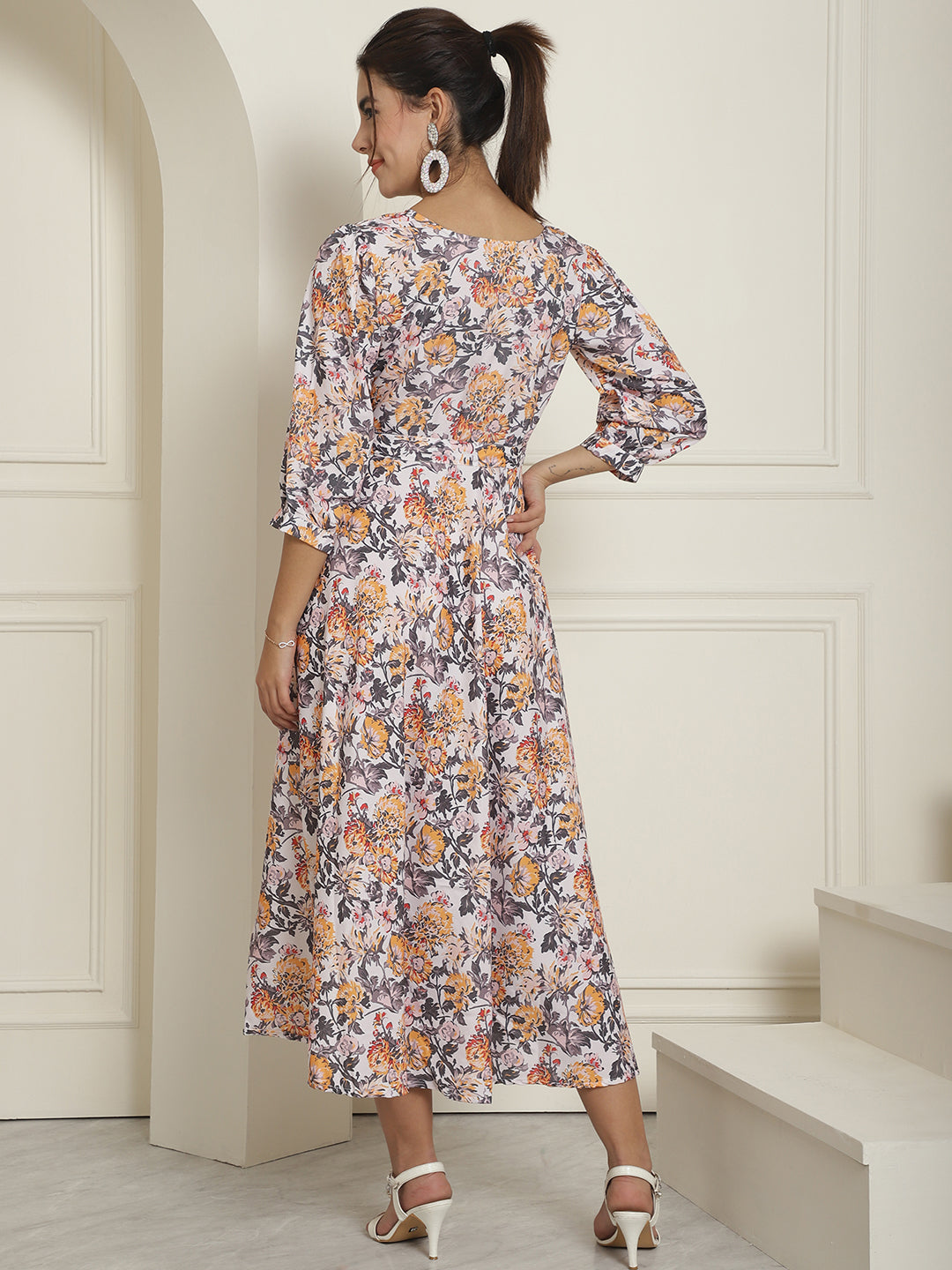 Women's Off-White Floral Printed A-line Dress With Belt