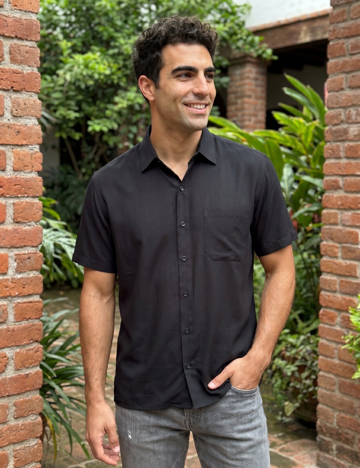 SF_754Black_1.jpg