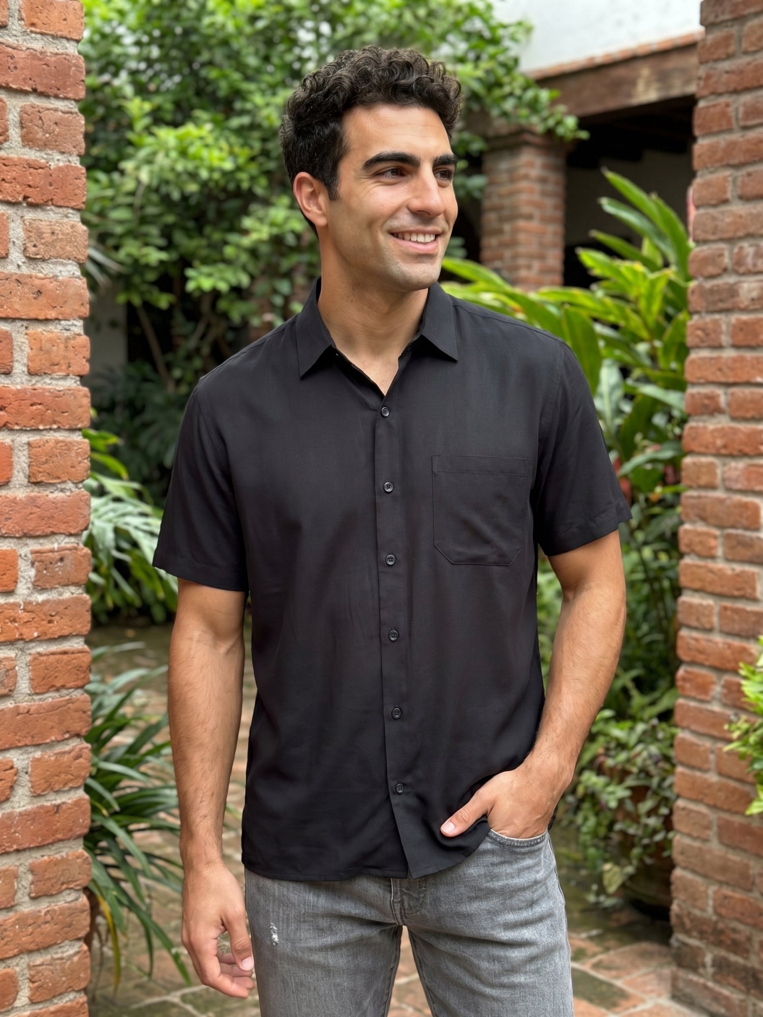 Black Cotton Solid Casual Shirts
