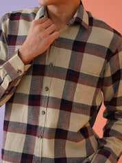 Men's Checked Casual Shirt.