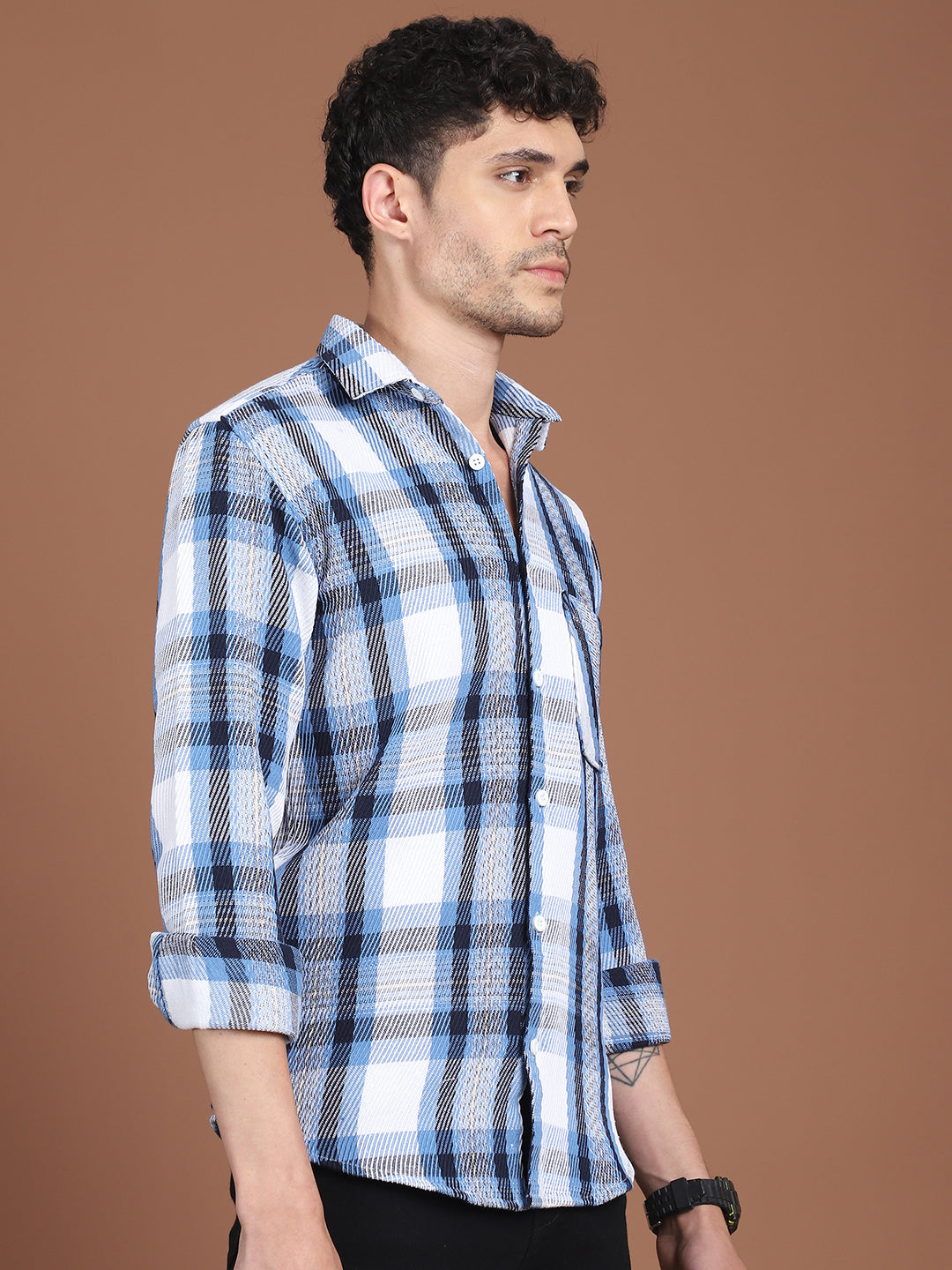 Spread Collar Detail - Blue Men's Shirt - Indian Needle