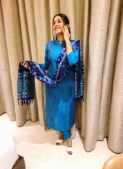 Jompers Women Blue & Green Self-Striped Kurta with Trousers & Printed0Art Silk Dupatta - JOKS_D8NB_1310_Blue_S